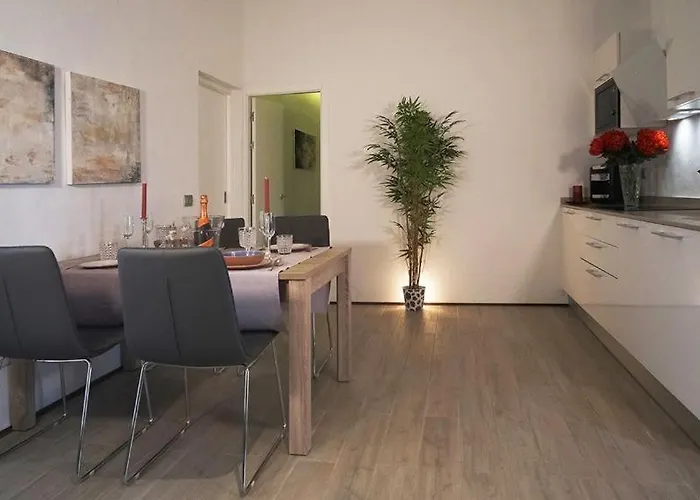 Pueblo Canario Aparthotel Los Estancos