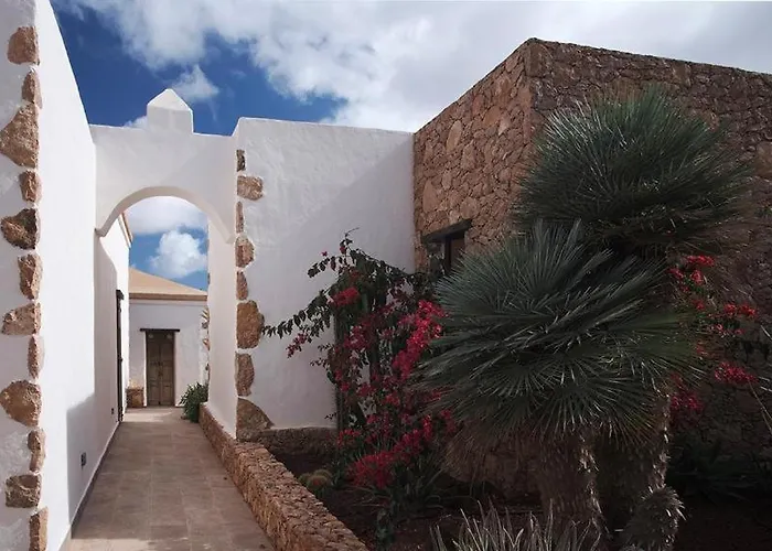 Pueblo Canario Aparthotel