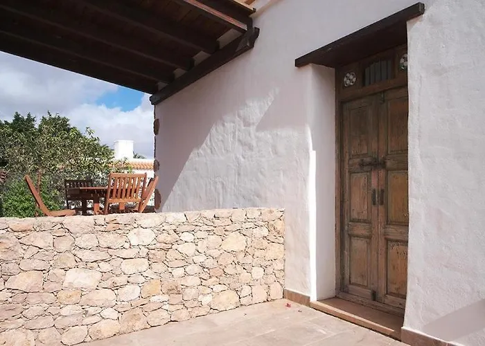 Aparthotel Pueblo Canario 3*