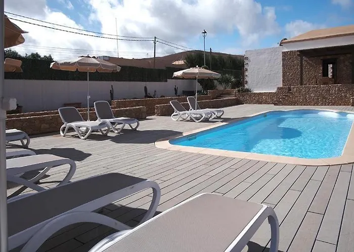 Pueblo Canario Aparthotel Los Estancos