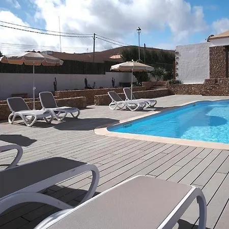 Pueblo Canario Aparthotel Los Estancos